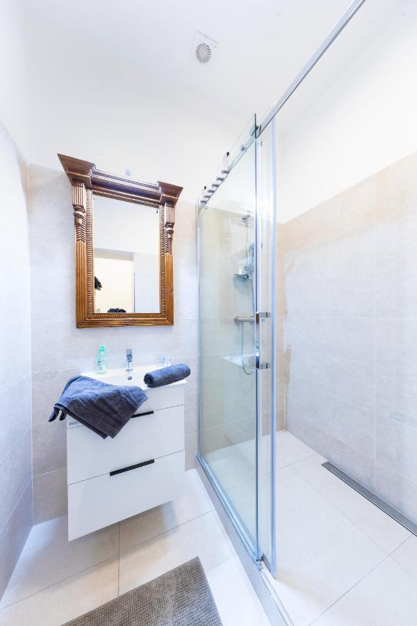 Boheme Apartments Charle'S Square Прага Екстериор снимка
